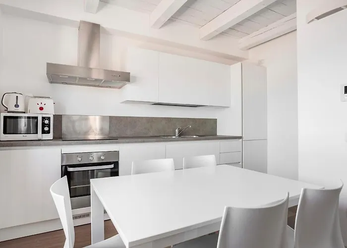 Wave's Glass Industrial Loft In Old Murano * Venedig