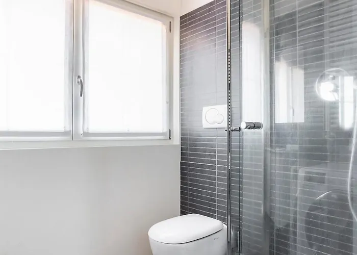 Wave's Glass Industrial Loft In Old Murano Apartment