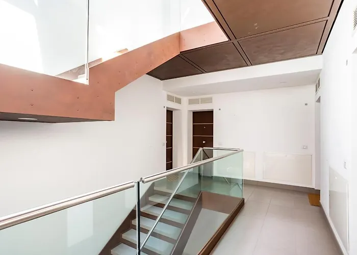 Wave's Glass Industrial Loft In Old Murano Apartment Venedig